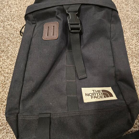 The North Face Black Top Loader Daypack Backpack - Picture 2 of 7